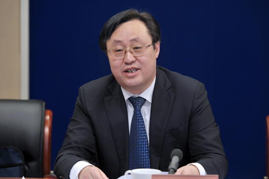 李文武:省公安厅交管局局长濮梅娟:省气象局副局长徐学军:省住房城乡